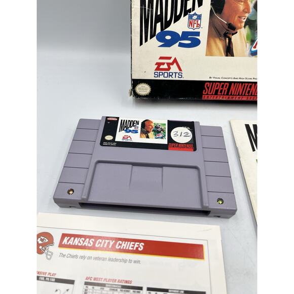 Madden NFL 95 Super Nintendo Entertainment System SNES 1994 100% COMPLETE - Picture 4 of 16
